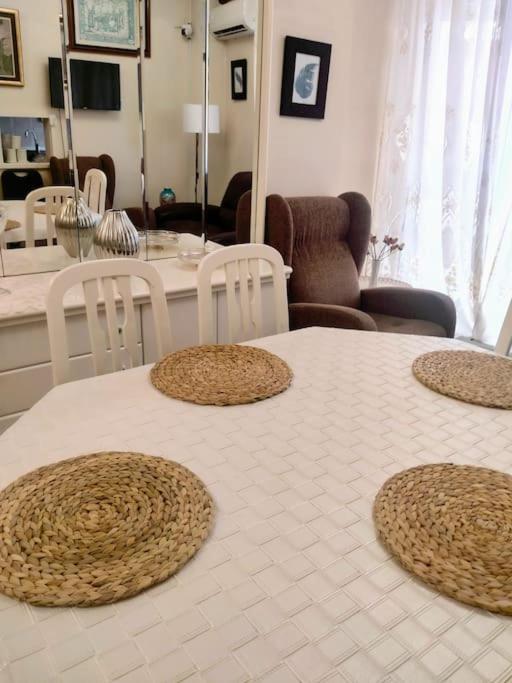 Best Location 2 Bed2 Bath W/Lift In Town! Gibraltar Exterior foto